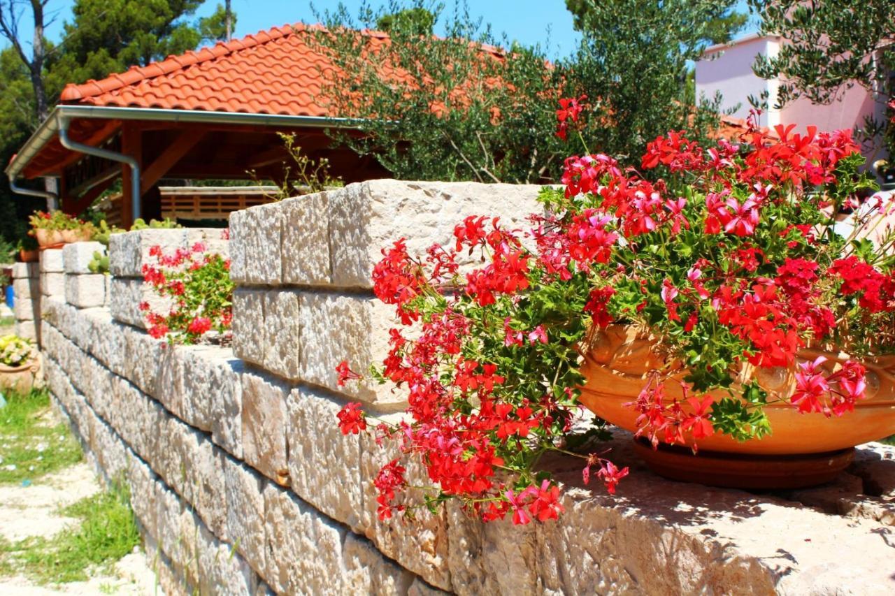 Bungalow Vice With Pool Pakoštane Exteriér fotografie