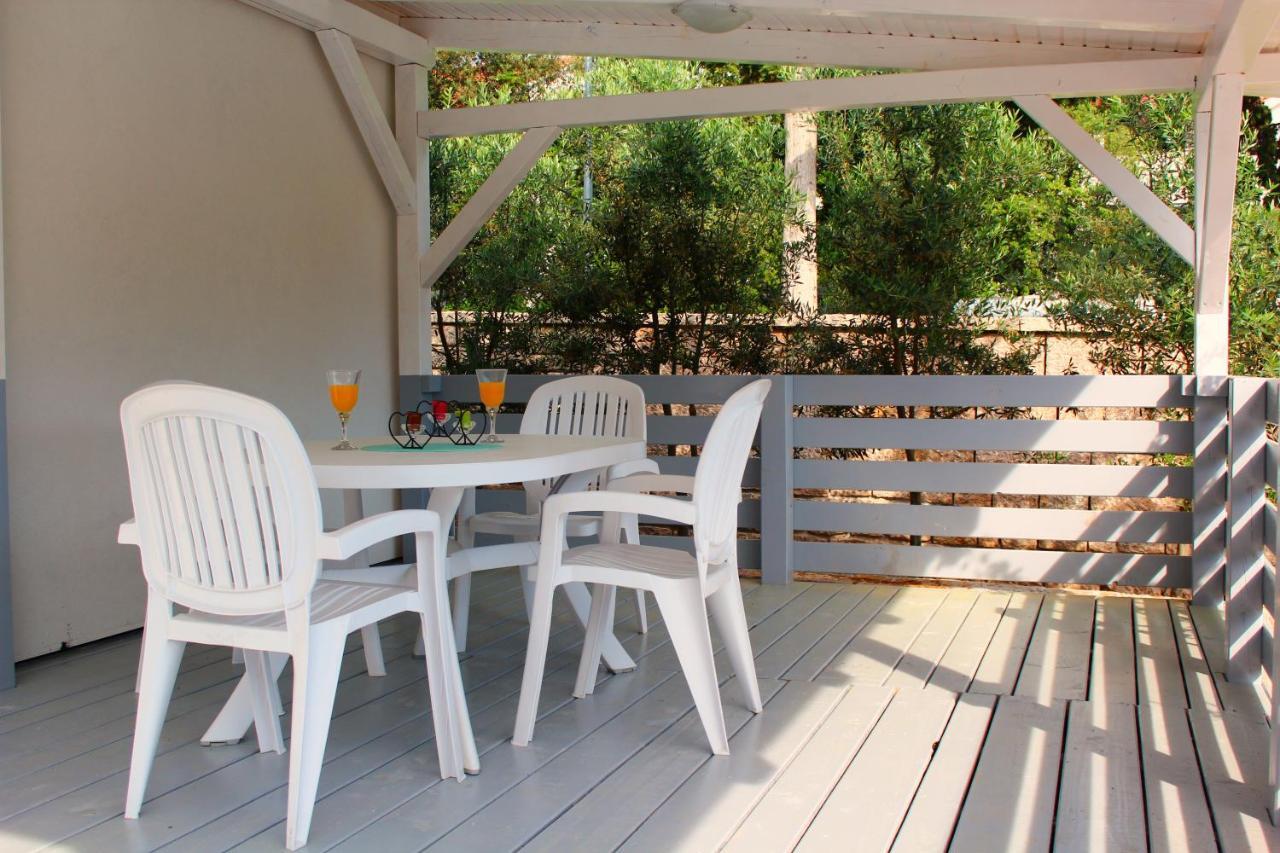 Bungalow Vice With Pool Pakoštane Exteriér fotografie