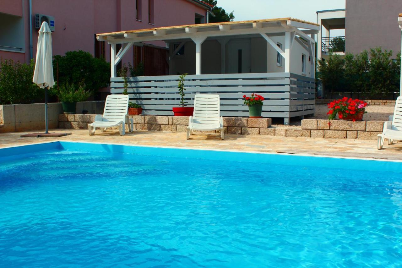 Bungalow Vice With Pool Pakoštane Exteriér fotografie